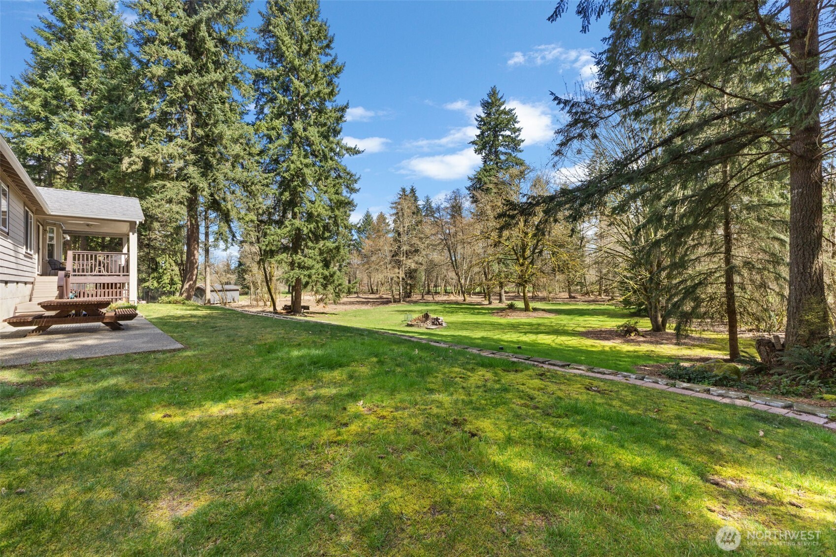 Bonney Lake, Washington, 98391, United States, 3 Bedrooms Bedrooms, ,3 BathroomsBathrooms,Residential,Active,2038125
