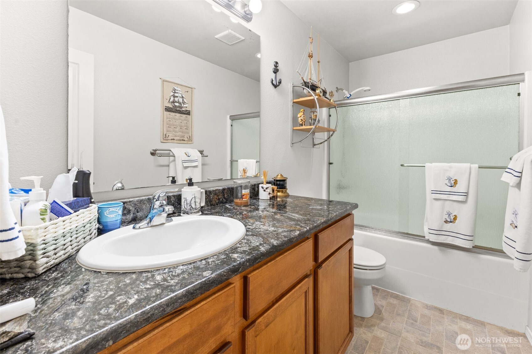 Bonney Lake, Washington, 98391, United States, 3 Bedrooms Bedrooms, ,3 BathroomsBathrooms,Residential,Active,2038125