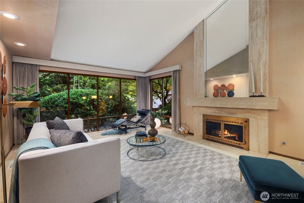 Photo of 2606 131st Place NE, Bellevue, WA 98005 (MLS # 2430166)