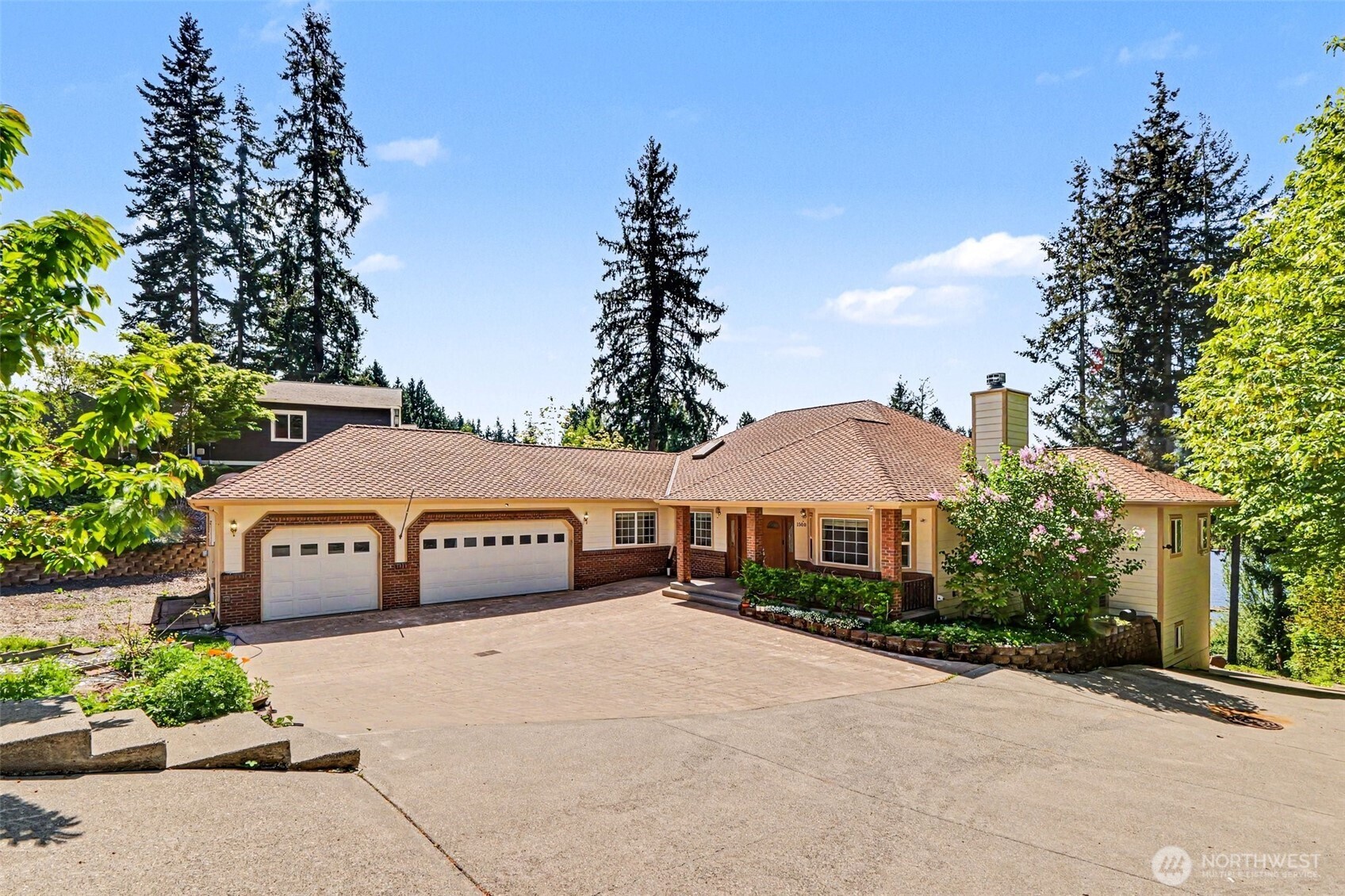1300 N Lake Stickney Dr, Lynnwood, WA, 98087