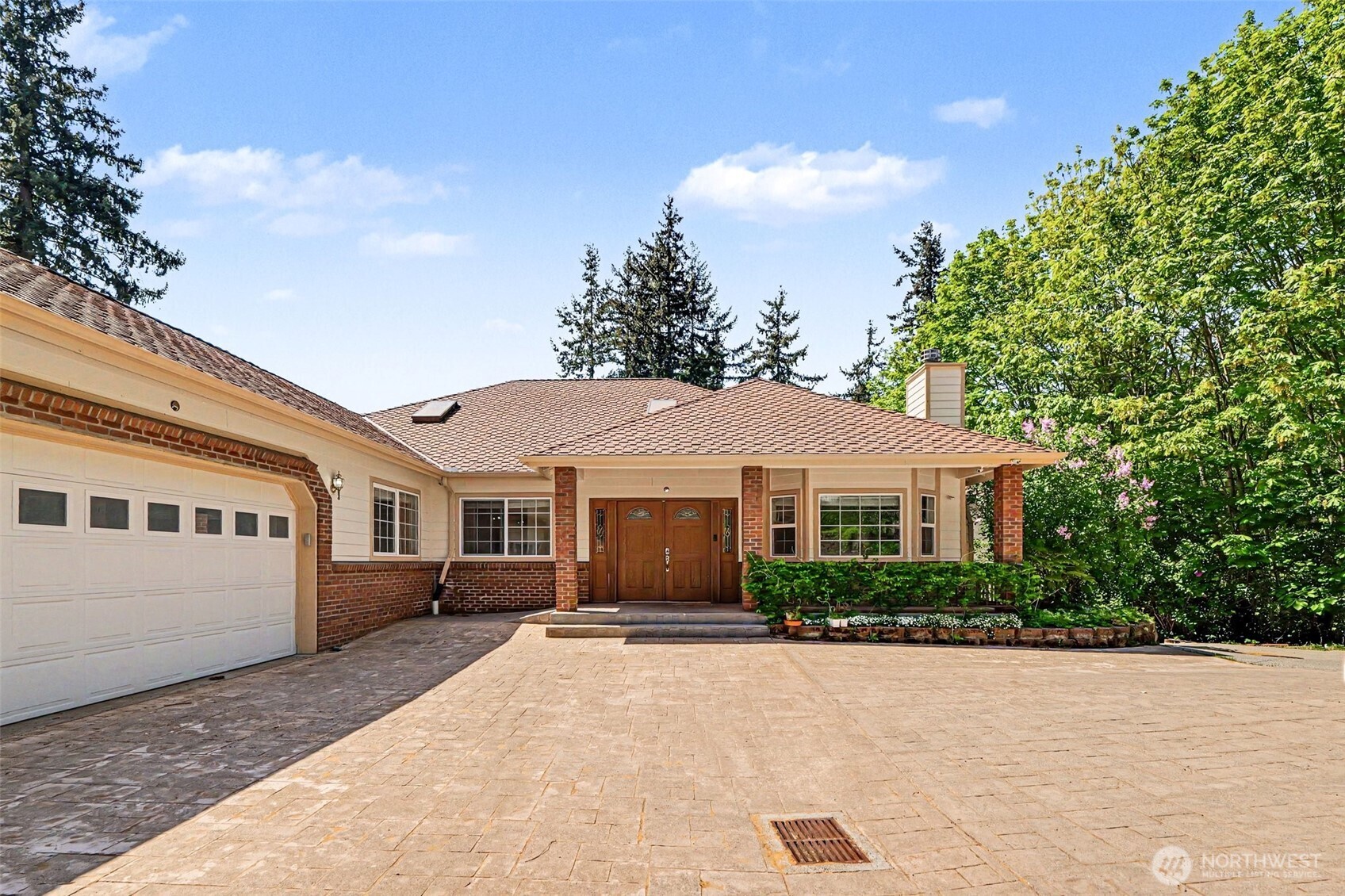 1300 N Lake Stickney