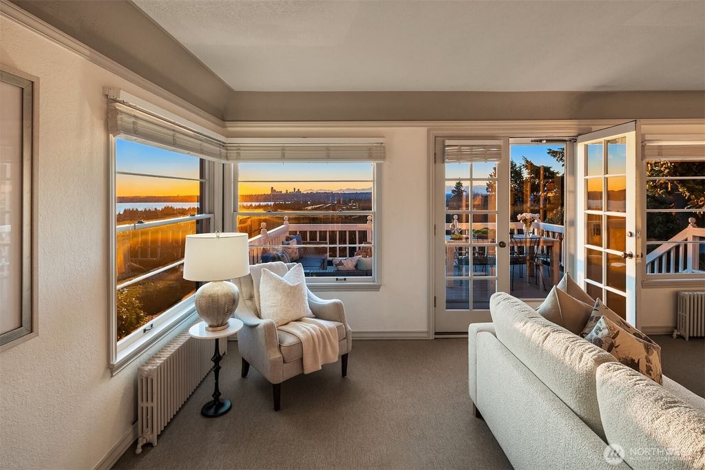 Photo of 9424 NE 14th Street, Clyde Hill, WA 98004 (MLS # 2331810)