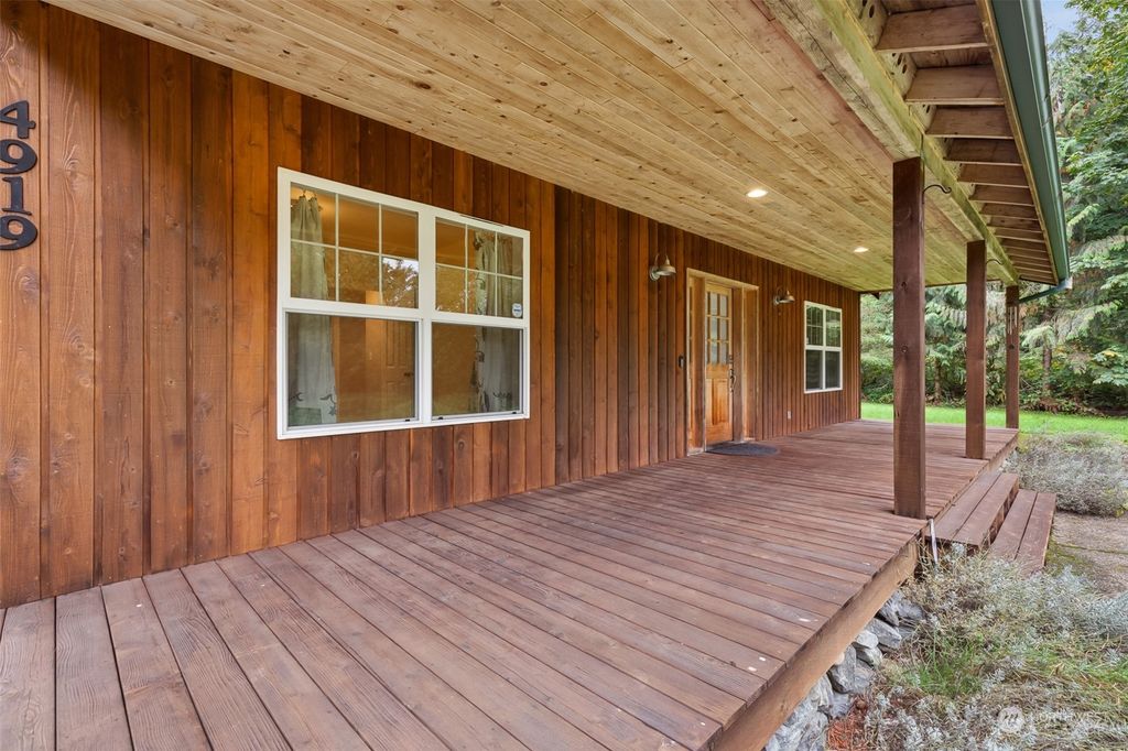 Photo of 4919 E Lake Bosworth Drive, Snohomish, WA 98290 (MLS # 2168658)