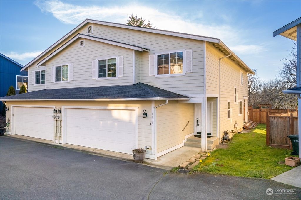 Photo of 1105 9th Avenue #B, Milton, WA 98354 (MLS # 2038935)