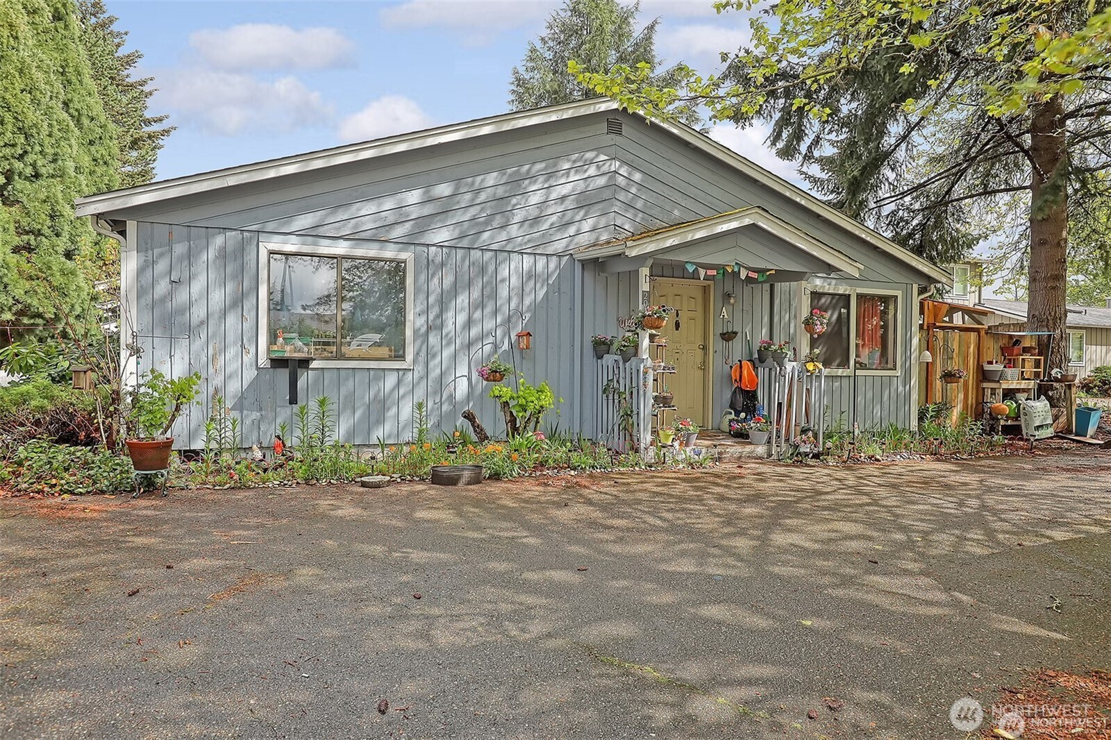 201 E 36th Street