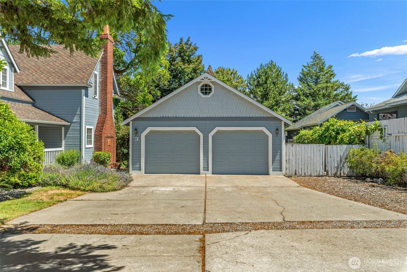 3 Summercreek Place