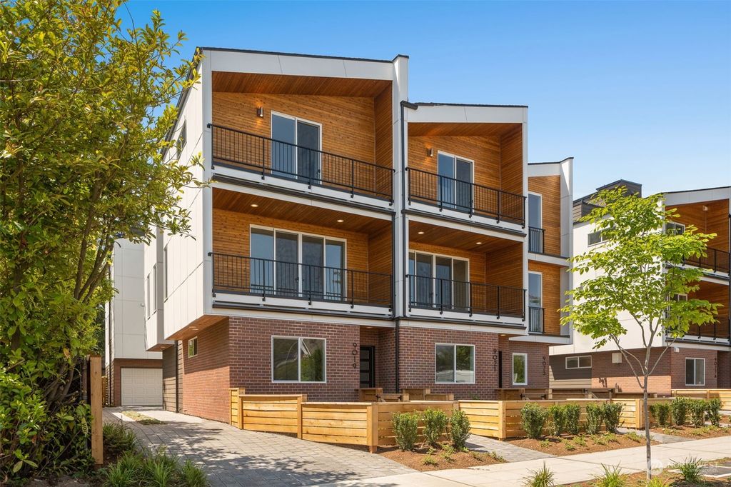 Photo of 9019 12th Avenue NW, Seattle, WA 98117 (MLS # 2075199)