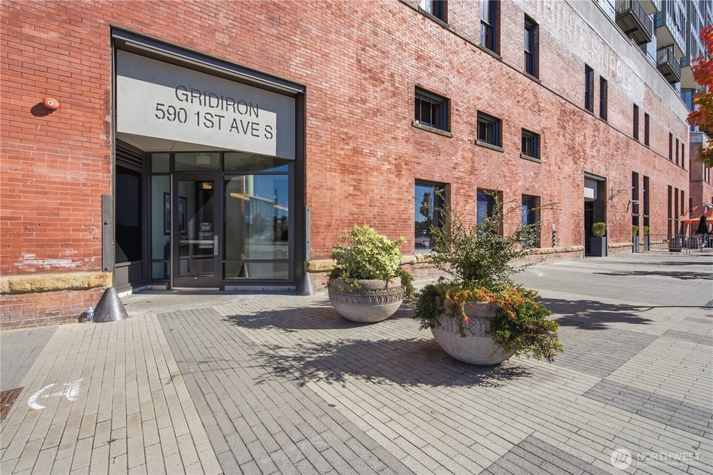 Photo of 590 1st Avenue S #604, Seattle, WA 98104 (MLS # 2592836)