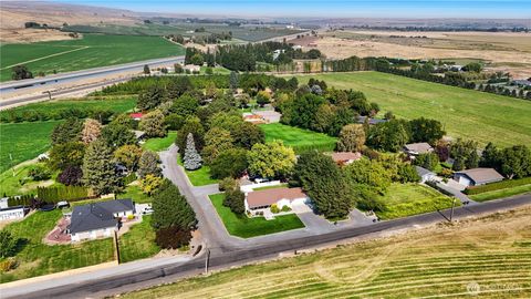 Photo of 2176 Road 17.7 NW, Ephrata, WA 98823 (MLS # 2436653)