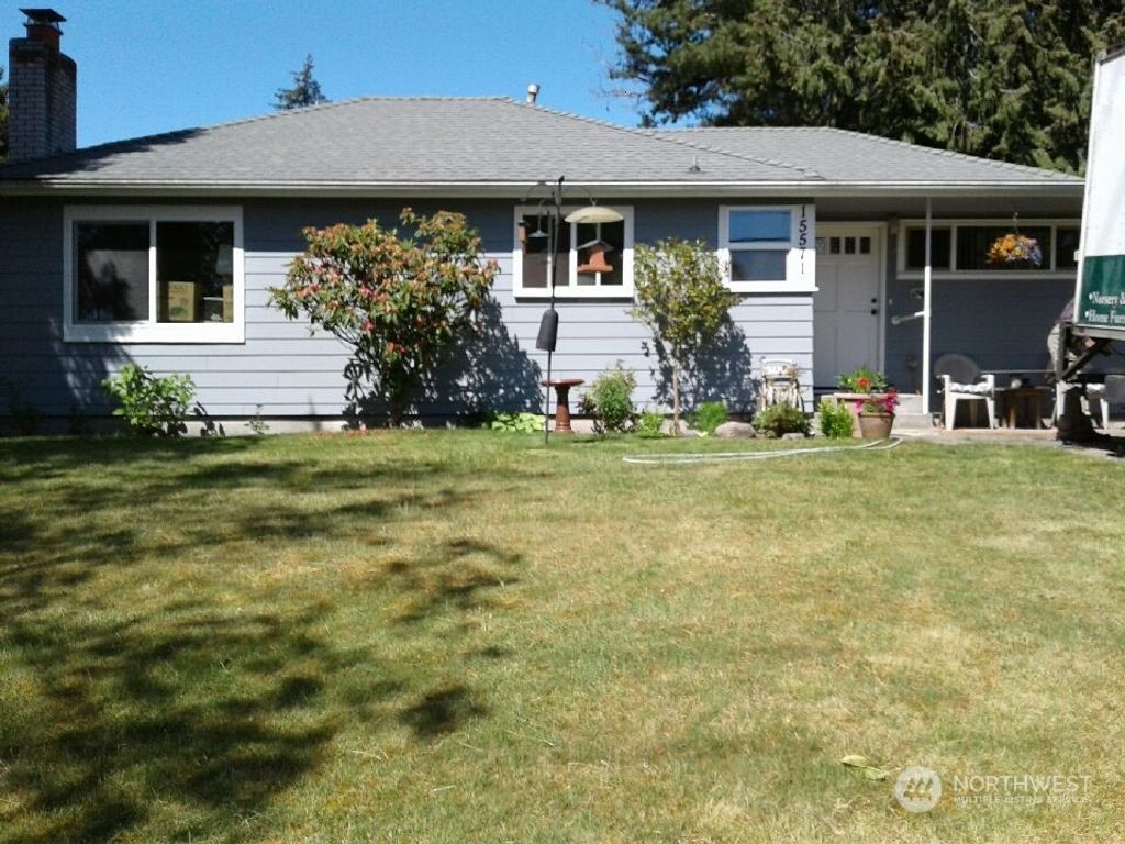 Photo of 15571 8th Avenue NE, Shoreline, WA 98155 (MLS # 2135691)