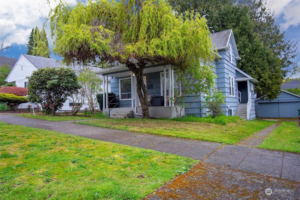 Photo of 7352 21st Avenue NW, Seattle, WA 98117 (MLS # 2218735)