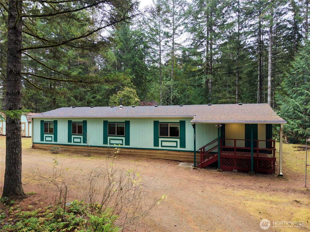 Photo of 10541 Fairview Boulevard SW, Port Orchard, WA 98367 (MLS # 2592338)
