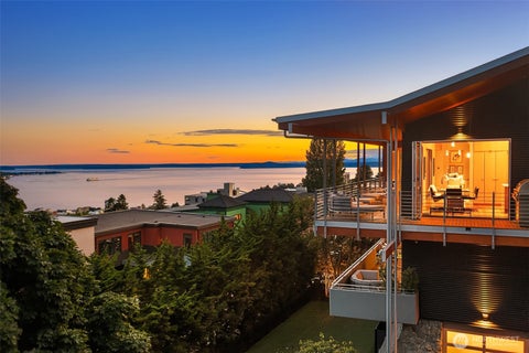 Photo of 1215 Warren Avenue N, Seattle, WA 98109 (MLS # 2583687)