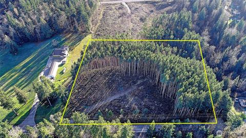 Photo of 0 E Mountain View Road, Camano Island, WA 98282 (MLS # 2474811)