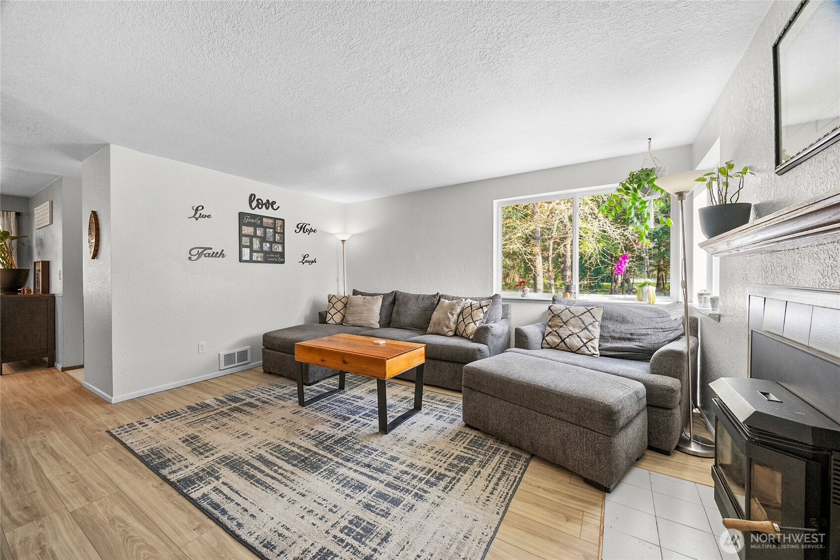 809 148th Street Ct E