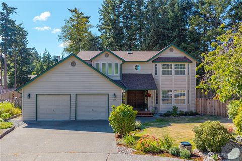 Photo of 1175 NW Kitsap Terrace, Oak Harbor, WA 98277 (MLS # 2428424)