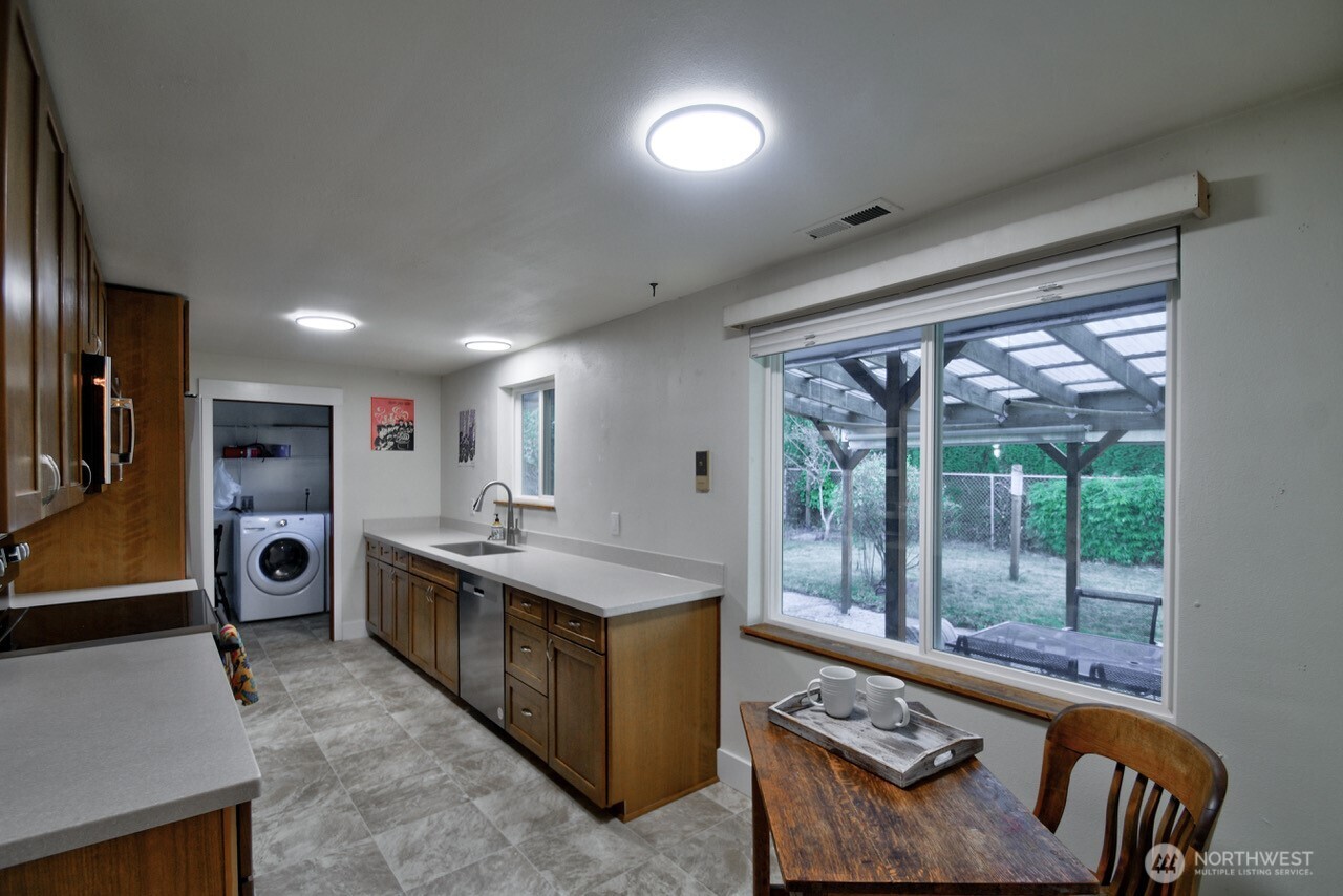 3509 Hawthorne Place SE