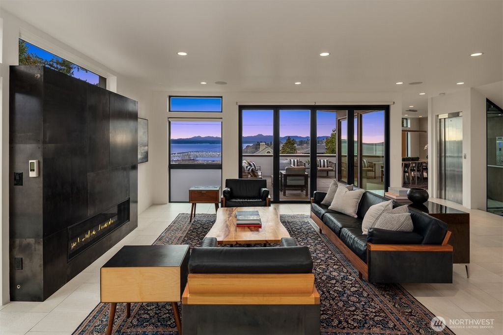 Photo of 1400 Olympic Way W, Seattle, WA 98119 (MLS # 2485461)