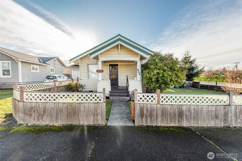 Photo of 504 E 6th Street, Port Angeles, WA 98362 (MLS # 2456550)