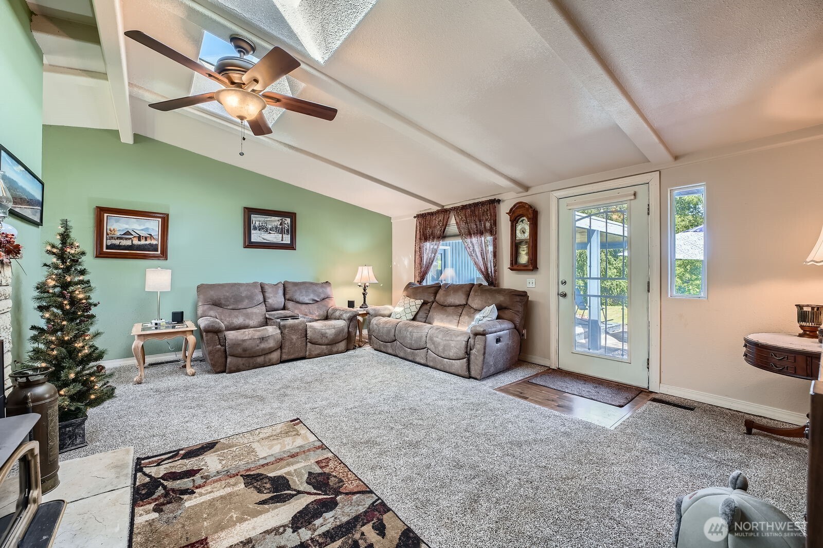 2124 Firland Drive
