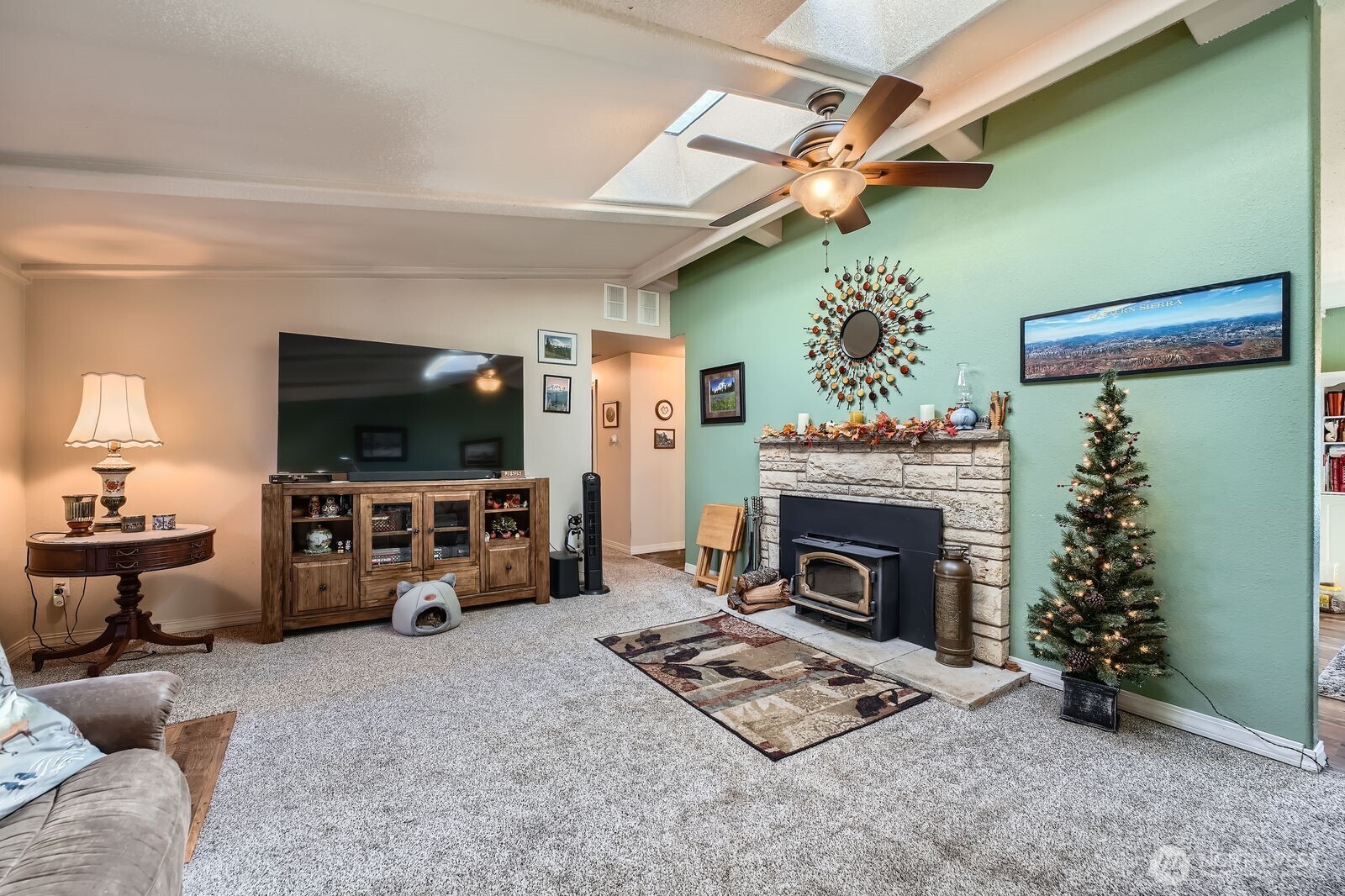 2124 Firland Drive
