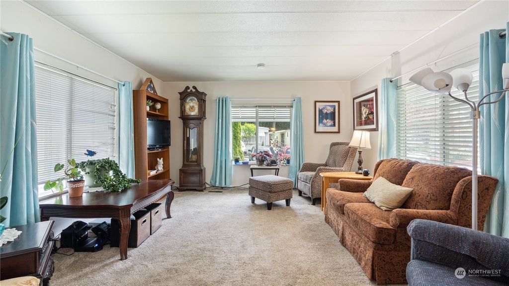 Photo of 11622 Sliver Lake Rd Rd #17, Everett, WA 98208 (MLS # 2227869)