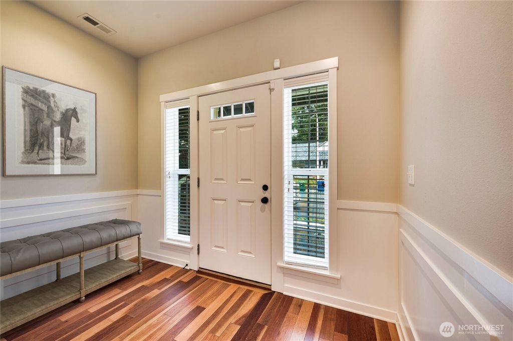 Photo of 670 Ilwaco Avenue NE, Renton, WA 98059 (MLS # 2322711)