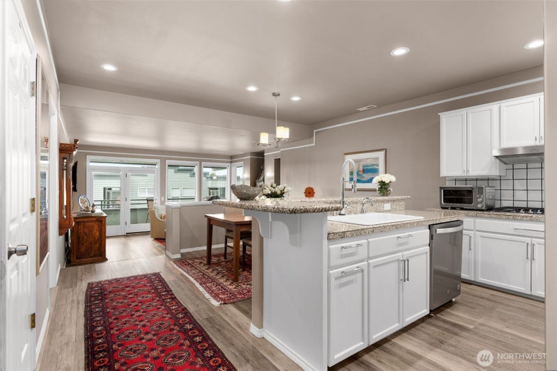 2349 Harbor Avenue SW 702