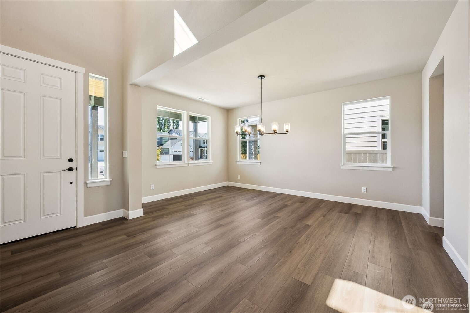 13907 180th Street E 38