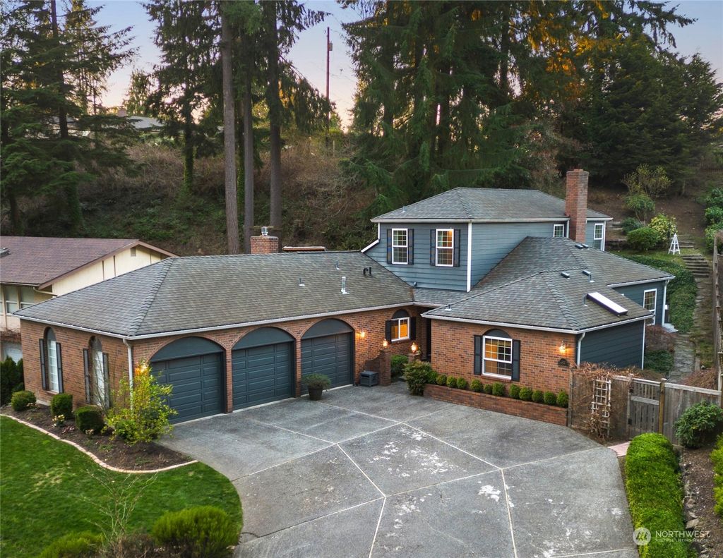 Photo of 4820 Fowler Avenue, Everett, WA 98203 (MLS # 2212750)