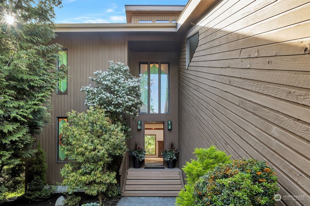 Photo of 10430 64th Place W, Mukilteo, WA 98275 (MLS # 2068423)