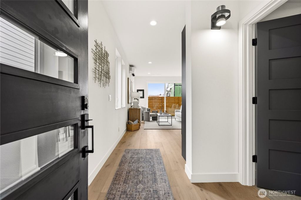 Photo of 2560 30th Avenue W, Seattle, WA 98199 (MLS # 2497526)