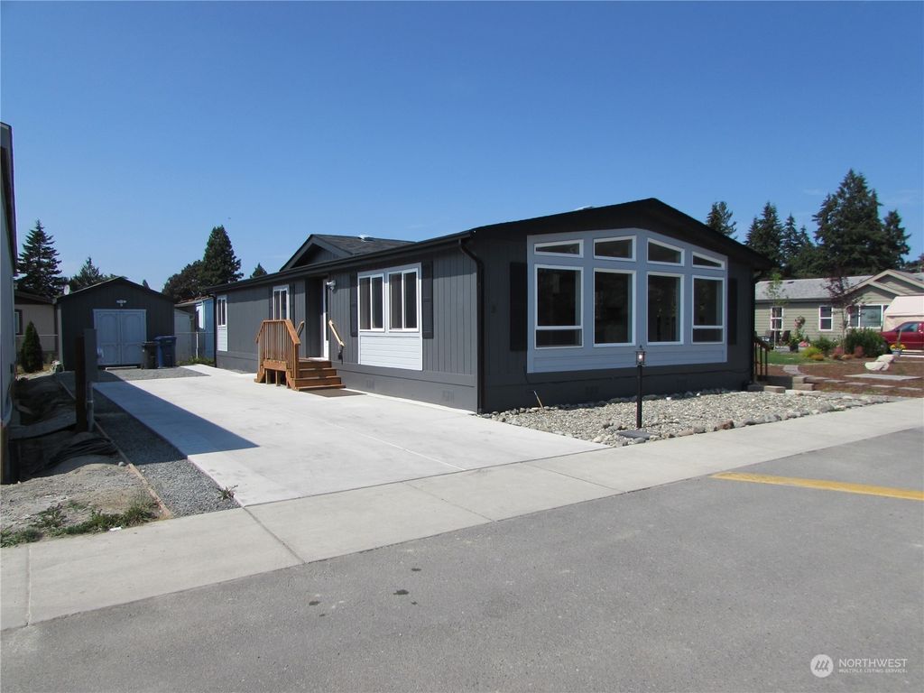 Photo of 4424 84th Street NE #5, Marysville, WA 98270 (MLS # 2279359)