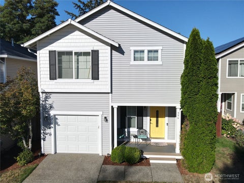 Photo of 996 G Street SW, Tumwater, WA 98512 (MLS # 2582752)