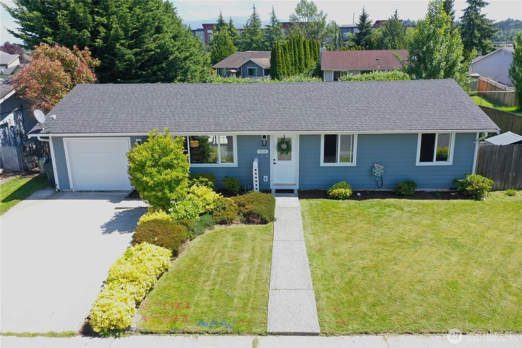 Photo of 1014 S 21st Street, Mount Vernon, WA 98274 (MLS # 2529949)