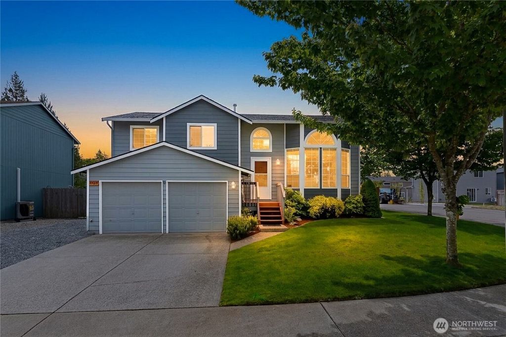 Photo of 7502 46th Place NE, Marysville, WA 98270 (MLS # 2522471)