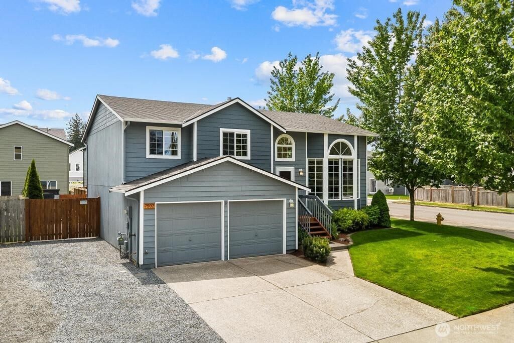 Photo of 7502 46th Place NE, Marysville, WA 98270 (MLS # 2522471)