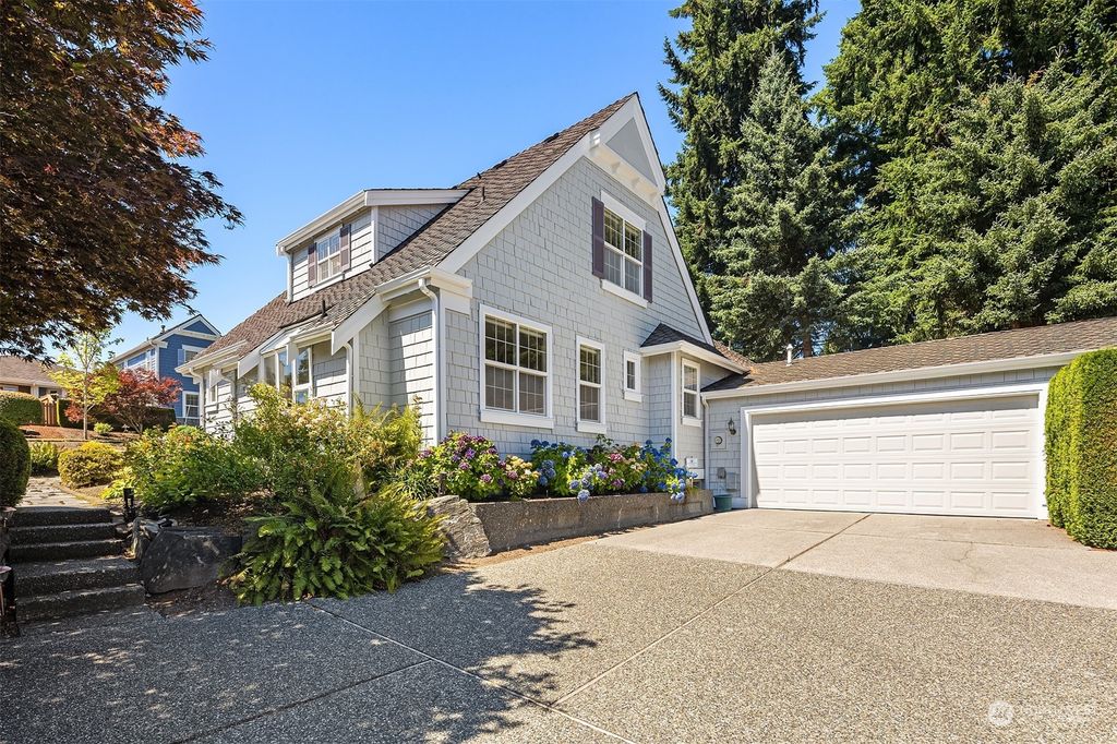 Photo of 16319 18th Drive SE, Mill Creek, WA 98012 (MLS # 2145952)