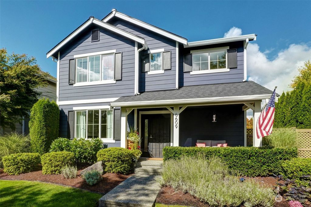 Photo of 6609 E Crest View Loop SE, Snoqualmie, WA 98065 (MLS # 2292804)