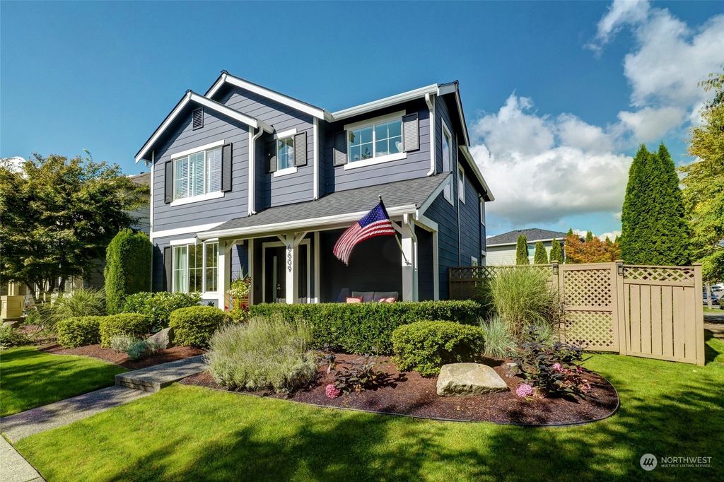 Photo of 6609 E Crest View Loop SE, Snoqualmie, WA 98065 (MLS # 2292804)