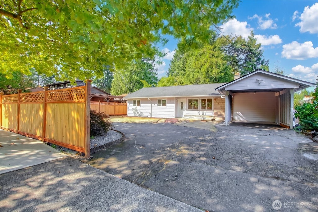 Photo of 16817 15th Avenue NE, Shoreline, WA 98155 (MLS # 2573901)