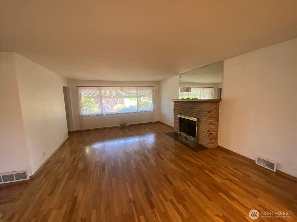 Photo of 4916 24th Place S, Seattle, WA 98108 (MLS # 2403250)