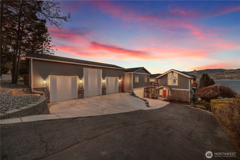 Photo of 21 Grace Lane, Chelan, WA 98816 (MLS # 2498606)