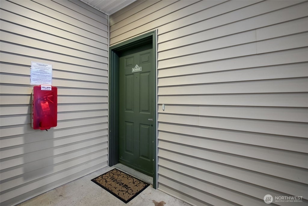 Photo of 12530 Admiralty Way #K102, Everett, WA 98204 (MLS # 2593114)