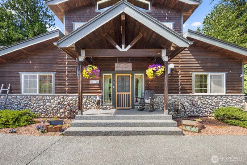 42813 Rivers Edge Court