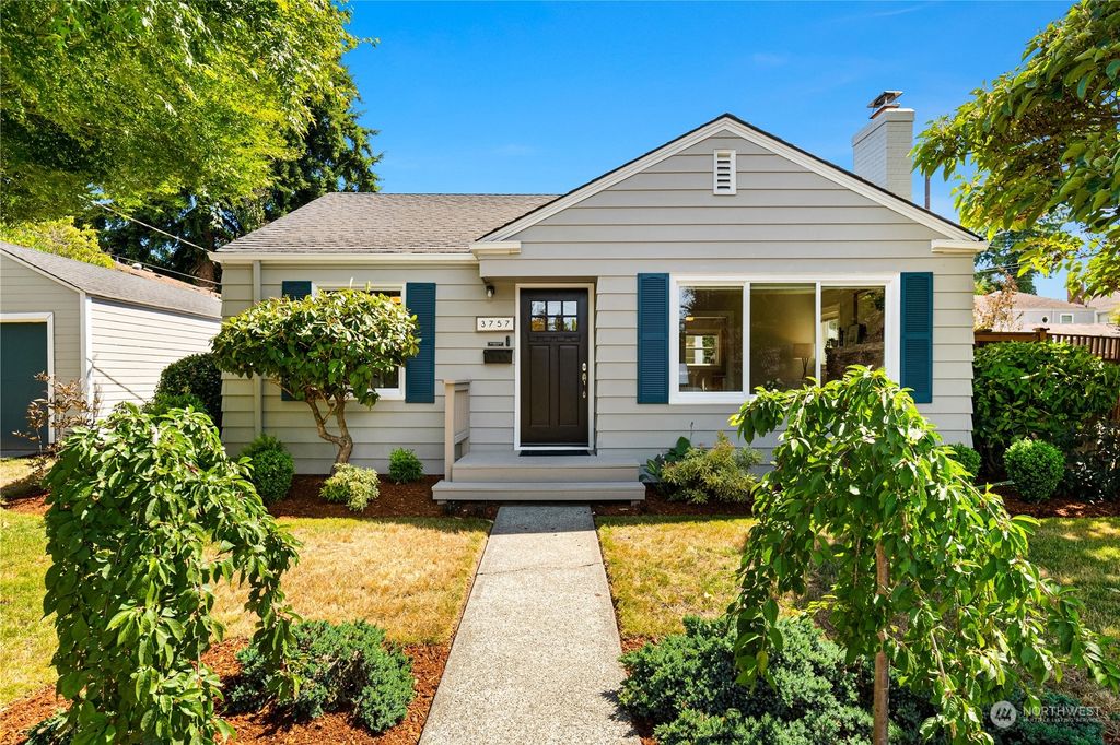 Photo of 3757 SW Ida Street, Seattle, WA 98126 (MLS # 2141350)