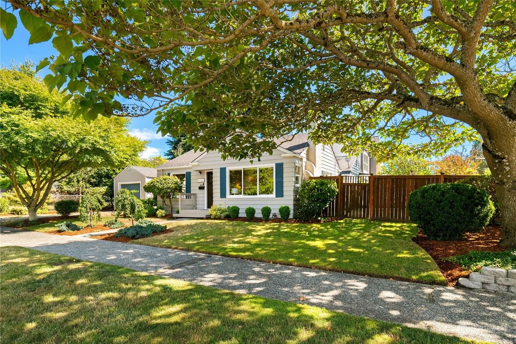 Photo of 3757 SW Ida Street, Seattle, WA 98126 (MLS # 2141350)