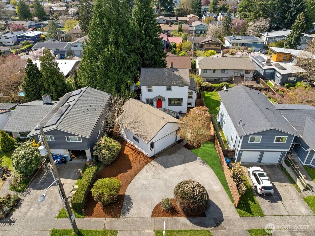 Photo of 6821 40th Avenue NE, Seattle, WA 98115 (MLS # 2351966)