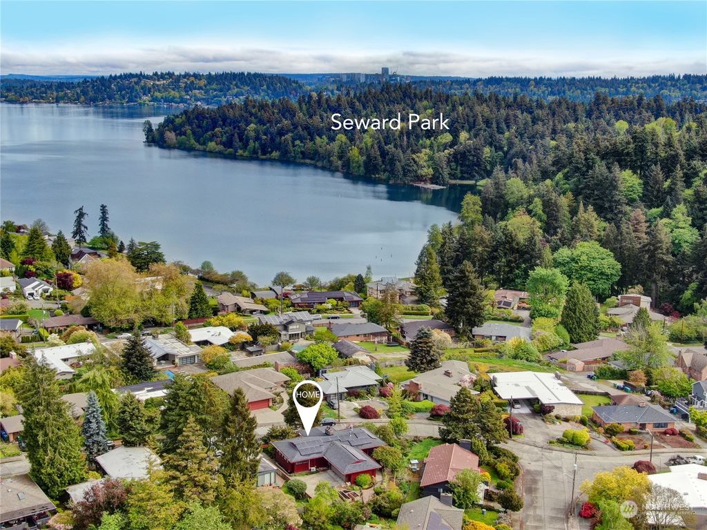 Photo of 5735 S Hawthorn Road, Seattle, WA 98118 (MLS # 2230490)