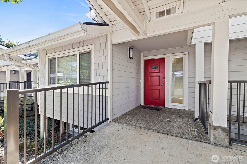 Photo of 15208 NE 8th Street #C3, Bellevue, WA 98007 (MLS # 2425738)